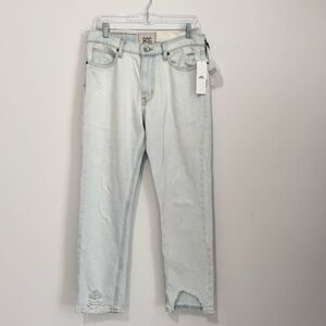 NWT BDG Men’s Vintage Slim Fit Jeans Light Wash Distressed size 30x30